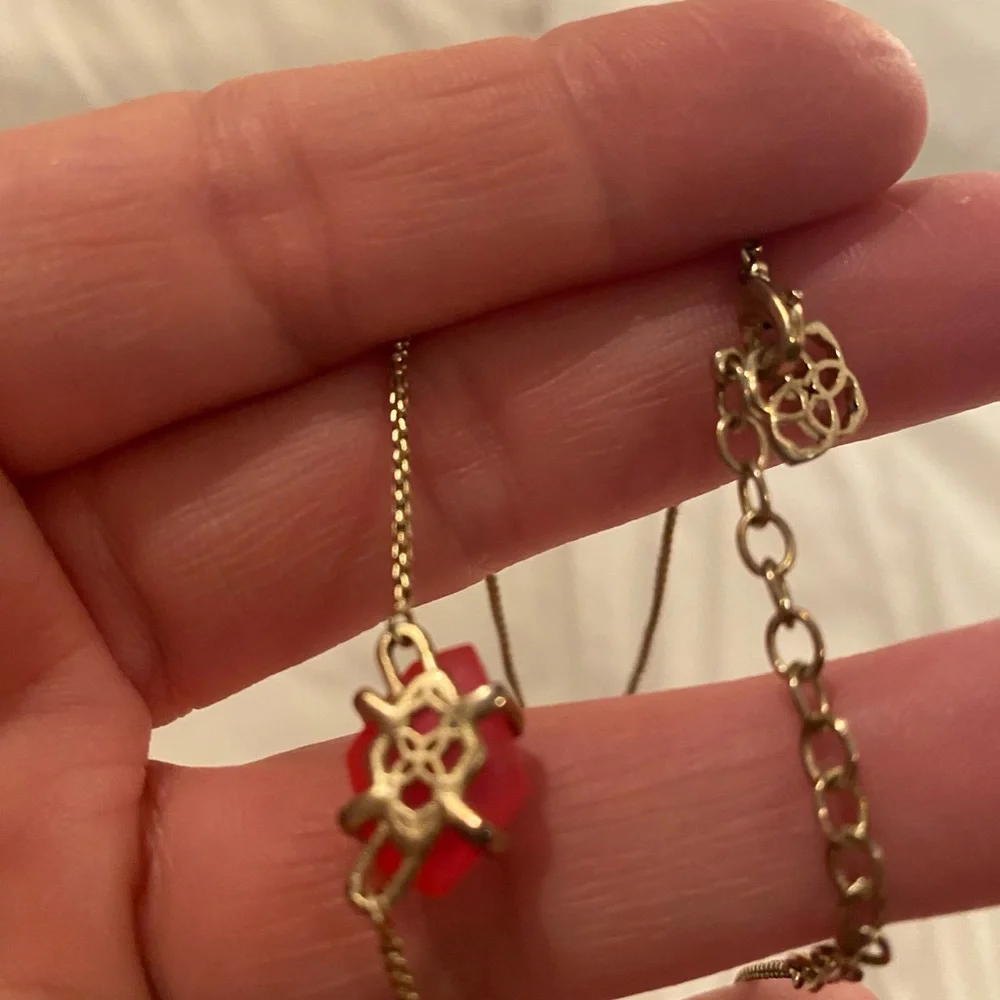 Kendra Scott Raffia Earrings and Matching Necklace. - Picture 3 of 4